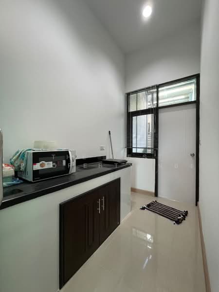 หมู่บ้านแสนมณี ลากูน่า เฟส15 (Sanmanee Laguna Phase15), Chon Buri (Pattaya), Map Pong, Phan Thong, Chon Buri (Pattaya), 2 Bedrooms, 100 sqm, Semi-Detached House (Twin House) For Sale, by The Best Property น้อง, 500469630 - DDproperty.com