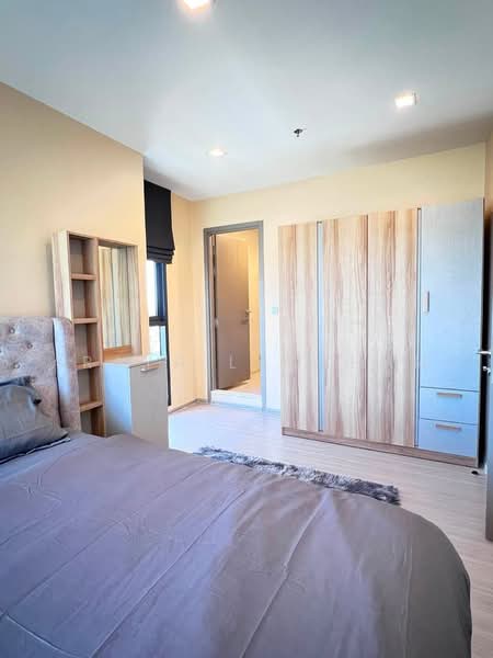 Life Asoke Hype, Bangkok, 339 Chaturathit Rd, Makkasan, Ratchathewi, Bangkok, 2 Bedrooms, 64 sqm, Condo For Rent, by Araya Laokham, 500469668 - DDproperty.com