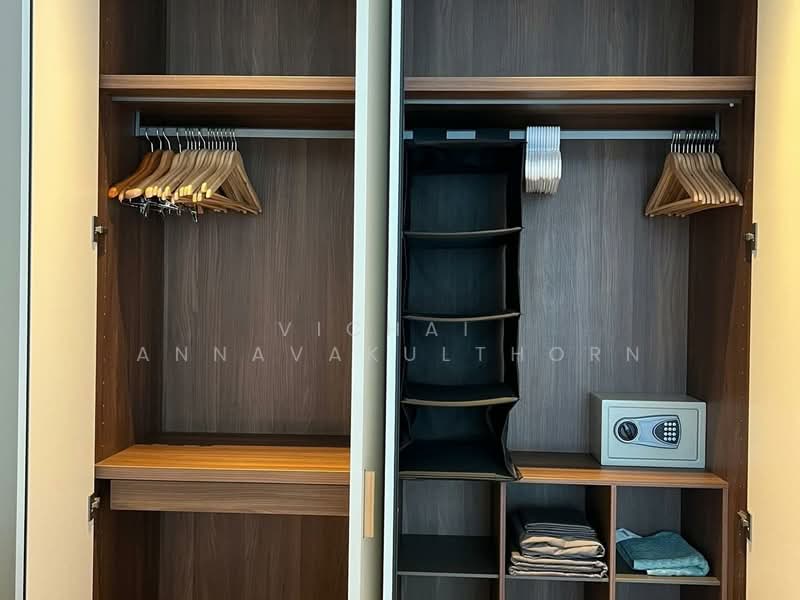 Sindhorn Residence, Bangkok, 54 Soi Ton Son, Lumphini, Pathum Wan, Bangkok, Studio, 40 sqm, Condo For Rent, by Vichai Annavakulthorn, 500469670 - DDproperty.com