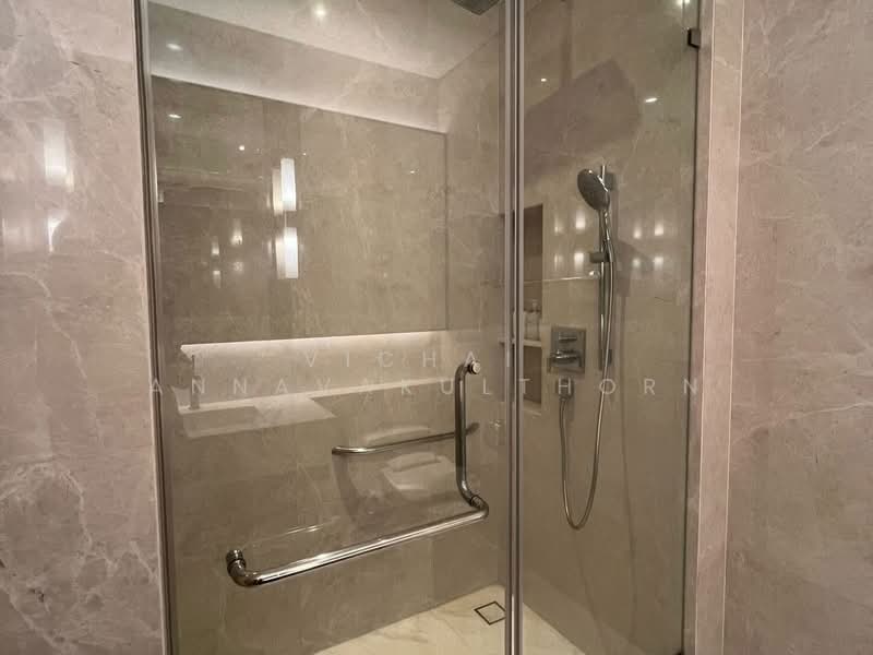 Sindhorn Residence, Bangkok, 54 Soi Ton Son, Lumphini, Pathum Wan, Bangkok, Studio, 40 sqm, Condo For Rent, by Vichai Annavakulthorn, 500469670 - DDproperty.com