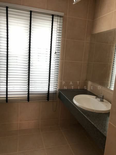 Areeya Mandarina Sukhumvit 77, Bangkok, Sukhumvit 77 Road (On Nut), Suan Luang, Bangkok, 3 Bedrooms, 200 sqm, Townhouse For Sale, by Tanapat Sakonsontised, 500469688 - DDproperty.com
