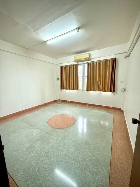 4-BR Townhouse, Bangkok, Bang Waek, Phasi Charoen, Bangkok, 4 Bedrooms, 352 sqm, Townhouse For Sale, by Tanapat Sakonsontised, 500469693 - DDproperty.com