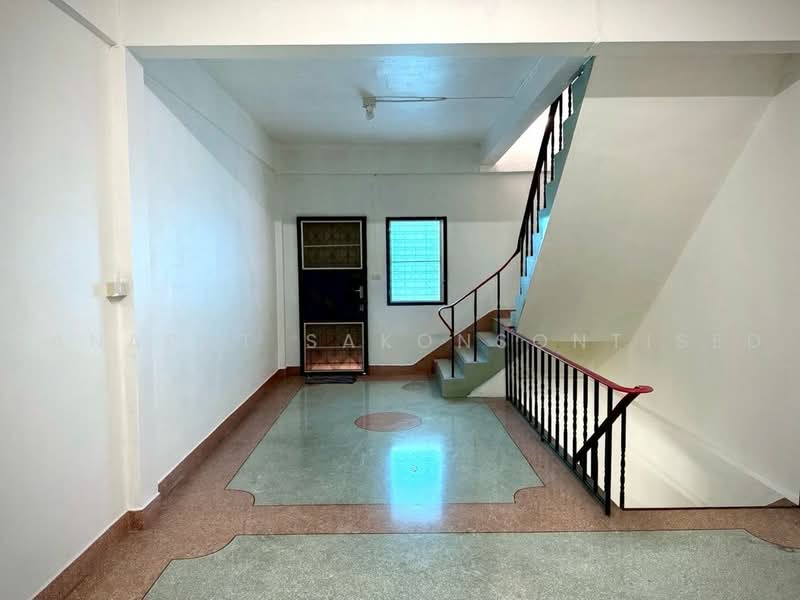 4-BR Townhouse, Bangkok, Bang Waek, Phasi Charoen, Bangkok, 4 Bedrooms, 352 sqm, Townhouse For Sale, by Tanapat Sakonsontised, 500469693 - DDproperty.com