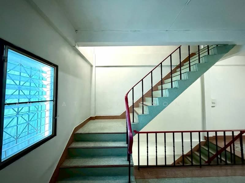 4-BR Townhouse, Bangkok, Bang Waek, Phasi Charoen, Bangkok, 4 Bedrooms, 352 sqm, Townhouse For Sale, by Tanapat Sakonsontised, 500469693 - DDproperty.com