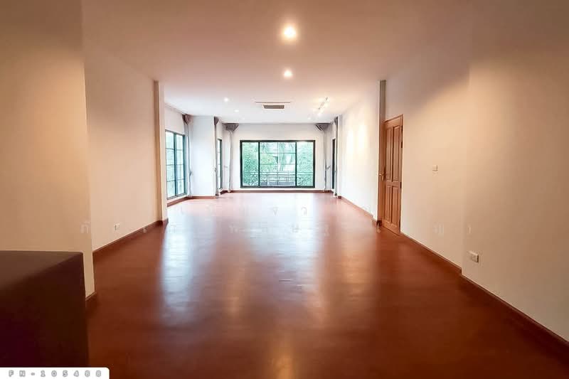 Laddarom Elegance Ratchaphruk-Rattanathibet, Nonthaburi, Ratchapruek Road, Om Kret, Pak Kret, Nonthaburi, 4 Bedrooms, 520 sqm, Single Detached House For Sale, by Benchawarin Pakkawetppisit, 500469728 - DDproperty.com