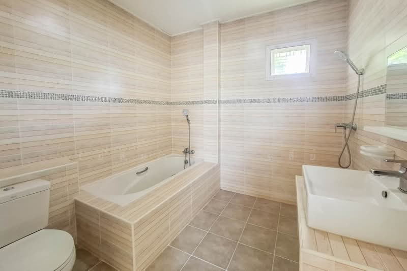 3-Bedroom House on 365 Sq.wah Garden Land, San Klang, San Pa Tong, Chiang Mai, San Khang, San Pa Tong, Chiang Mai, 3 Bedrooms, 128 sqm, Single Detached House For Sale, by Elijah Ridgley, 500469732 - DDproperty.com