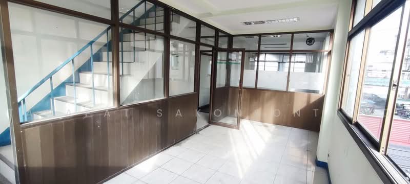 4-BR Townhouse, Bangkok, Khlong Chan, Bang Kapi, Bangkok, 4 Bedrooms, 220 sqm, Townhouse For Sale, by Tanapat Sakonsontised, 500469741 - DDproperty.com