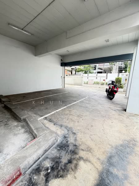 Office Building for Rent in Prime Thong Lo Location (SPSJP569), Bangkok, ทองหล่อ17, Khlong Tan Nua, Watthana, Bangkok, , 1,000 sqm, Office Space For Rent, by Khun Jane, 500469760 - DDproperty.com