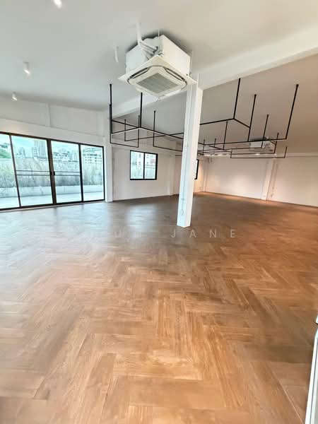 Office Building for Rent in Prime Thong Lo Location (SPSJP569), Bangkok, ทองหล่อ17, Khlong Tan Nua, Watthana, Bangkok, , 1,000 sqm, Office Space For Rent, by Khun Jane, 500469760 - DDproperty.com