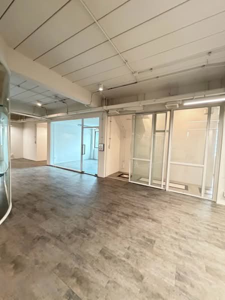 Office Building for Rent in Prime Thong Lo Location (SPSJP569), Bangkok, ทองหล่อ17, Khlong Tan Nua, Watthana, Bangkok, , 1,000 sqm, Office Space For Rent, by Khun Jane, 500469760 - DDproperty.com