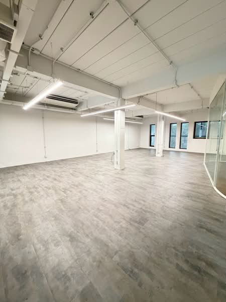 Office Building for Rent in Prime Thong Lo Location (SPSJP569), Bangkok, ทองหล่อ17, Khlong Tan Nua, Watthana, Bangkok, , 1,000 sqm, Office Space For Rent, by Khun Jane, 500469760 - DDproperty.com