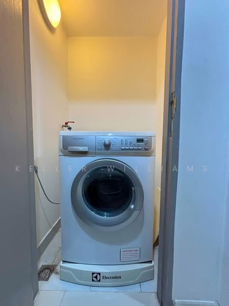 IDEO MOBI Sukhumvit 81, Bangkok, 2097 Sukhumvit Road, Bang Chak, Phra Khanong, Bangkok, 1 Bedroom, 43 sqm, Condo For Rent, by Keller Williams, 500469766 - DDproperty.com