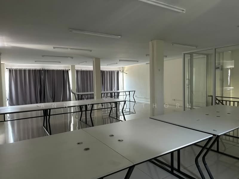 4-BR Townhouse, Bangkok, Bangkhuntien, Chom Thong, Bangkok, 4 Bedrooms, 160 sqm, Townhouse For Rent, by Vichai  Annavakulthorn, 500469777 - DDproperty.com