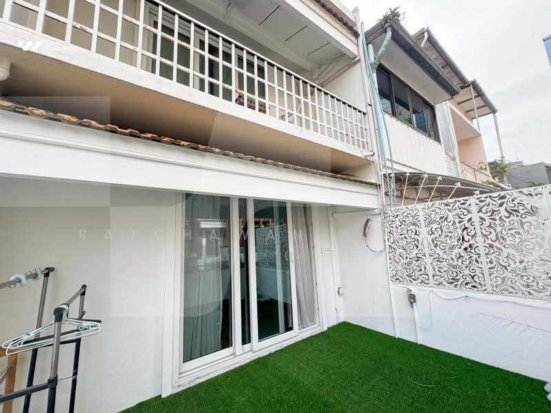 4-Story Townhome in Soi Sathorn9, Bangkok, นราธิวาสราชนครินทร์, Yan Nawa, Sathon, Bangkok, 3 Bedrooms, 300 sqm, Townhouse For Sale, by Ratchawan Huang, 500469780 - DDproperty.com
