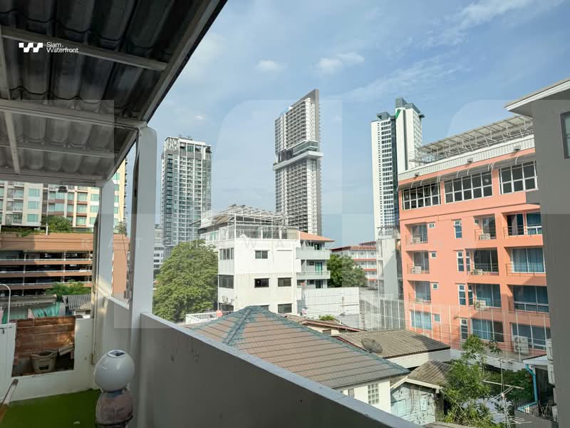 4-Story Townhome in Soi Sathorn9, Bangkok, นราธิวาสราชนครินทร์, Yan Nawa, Sathon, Bangkok, 3 Bedrooms, 300 sqm, Townhouse For Sale, by Ratchawan Huang, 500469780 - DDproperty.com