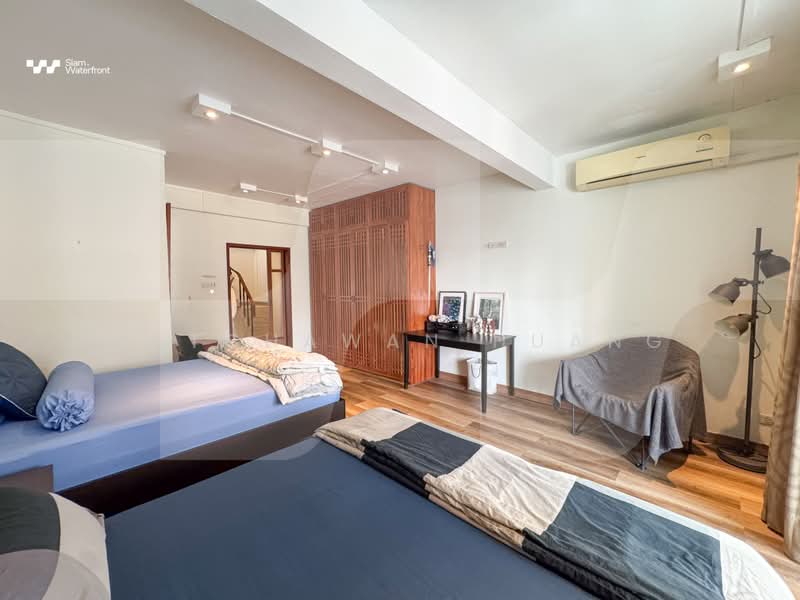 4-Story Townhome in Soi Sathorn9, Bangkok, นราธิวาสราชนครินทร์, Yan Nawa, Sathon, Bangkok, 3 Bedrooms, 300 sqm, Townhouse For Sale, by Ratchawan Huang, 500469780 - DDproperty.com
