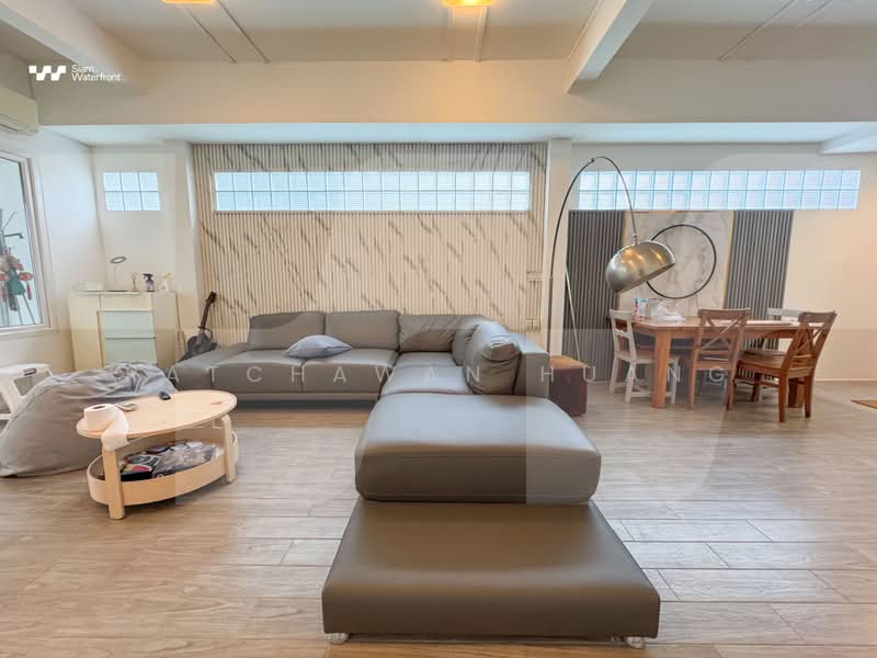 4-Story Townhome in Soi Sathorn9, Bangkok, นราธิวาสราชนครินทร์, Yan Nawa, Sathon, Bangkok, 3 Bedrooms, 300 sqm, Townhouse For Sale, by Ratchawan Huang, 500469780 - DDproperty.com