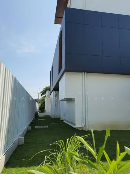 5-BR House, Bangkok, Bang Chak, Phra Khanong, Bangkok, 5 Bedrooms, 700 sqm, Single Detached House For Sale, by Tanapat Sakonsontised, 500469781 - DDproperty.com