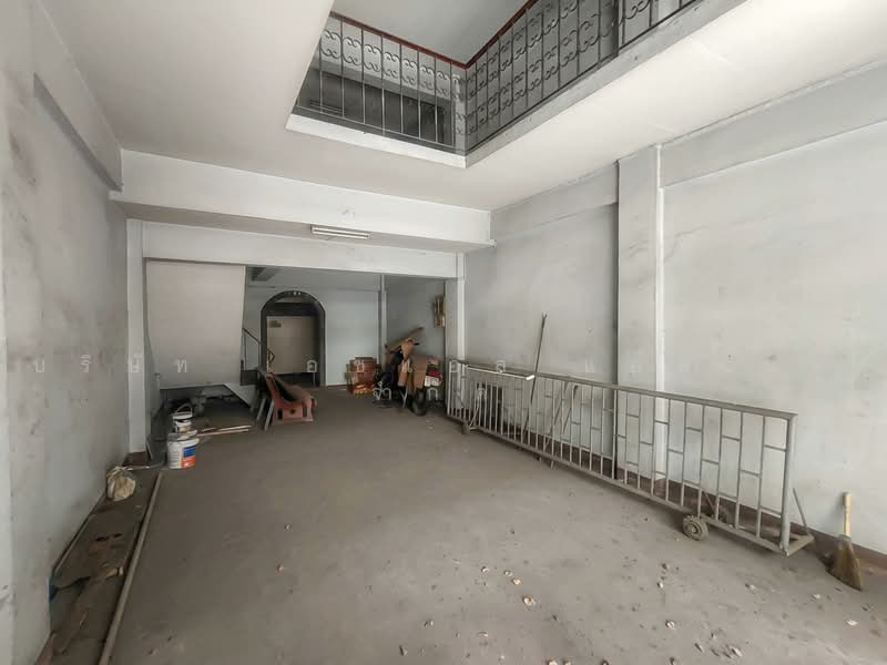 ตึกแถว 4.5 ชั้น ตรอก สองพระ บางรัก กรุงเทพ, Bangkok, Maha Phrutharam, Bang Rak, Bangkok, , 192 sqm, Shophouse For Sale, by บริษัท เอชแอล แอสเซท จำกัด, 500469795 - DDproperty.com