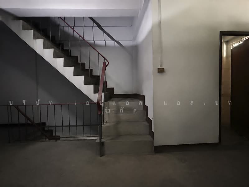 ตึกแถว 4.5 ชั้น ตรอก สองพระ บางรัก กรุงเทพ, Bangkok, Maha Phrutharam, Bang Rak, Bangkok, , 192 sqm, Shophouse For Sale, by บริษัท เอชแอล แอสเซท จำกัด, 500469795 - DDproperty.com