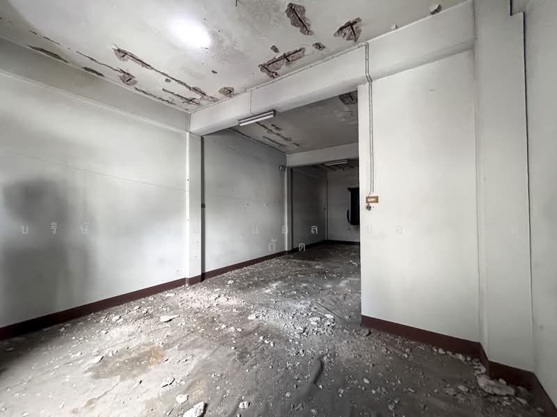 ตึกแถว 4.5 ชั้น ตรอก สองพระ บางรัก กรุงเทพ, Bangkok, Maha Phrutharam, Bang Rak, Bangkok, , 192 sqm, Shophouse For Sale, by บริษัท เอชแอล แอสเซท จำกัด, 500469795 - DDproperty.com