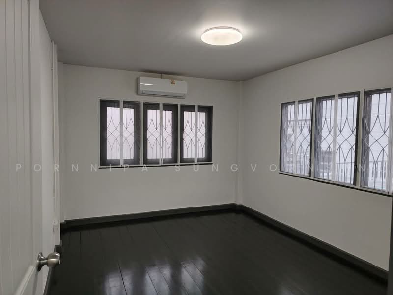 Home Office Baan Chokchai 4 Soi 56 yeak 3, Bangkok, Lat Phrao, Bangkok, 3 Bedrooms, 163 sqm, Single Detached House For Rent, by Pornnipa Sungvornsin, 500469809 - DDproperty.com