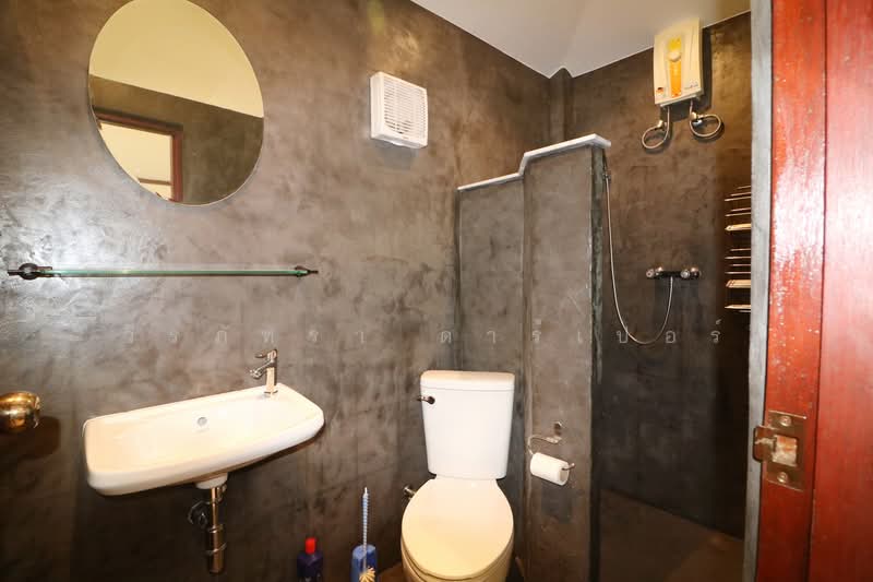 Muang Udon Thani, Udon Thani, Nong Bua, Muang Udon Thani, Udon Thani, 3 Bedrooms, 150 sqm, Semi-Detached House (Twin House) For Sale, by วีรภัทรา ดาร์เปอร์, 500469843 - DDproperty.com