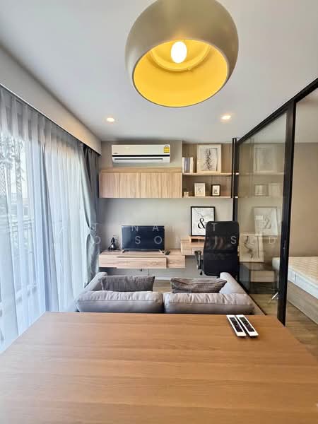 Blossom Condo @ Sathorn-Charoenrat, Bangkok, Charoen Rat Road, Thung Wat Don, Sathon, Bangkok, 1 Bedroom, 30 sqm, Condo For Rent, by Tanapat Sakonsontised, 500469854 - DDproperty.com