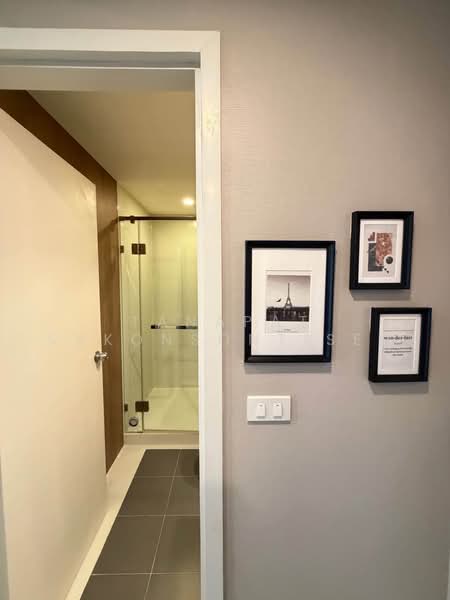 Blossom Condo @ Sathorn-Charoenrat, Bangkok, Charoen Rat Road, Thung Wat Don, Sathon, Bangkok, 1 Bedroom, 30 sqm, Condo For Rent, by Tanapat Sakonsontised, 500469854 - DDproperty.com