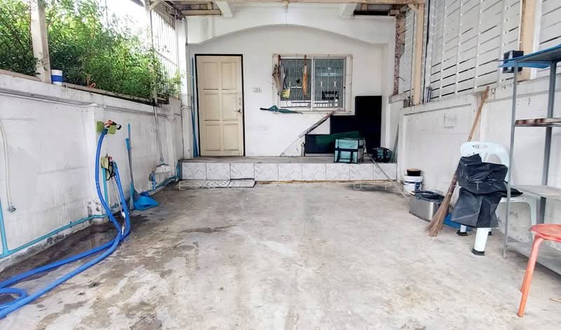 Sap Din Thong Namdaeng, Samut Prakan, Thepharak Road, Thepharak, Muang Samut Prakarn, Samut Prakan, 2 Bedrooms, 100 sqm, Townhouse For Sale, by The Best Property เล็ก, 500469856 - DDproperty.com