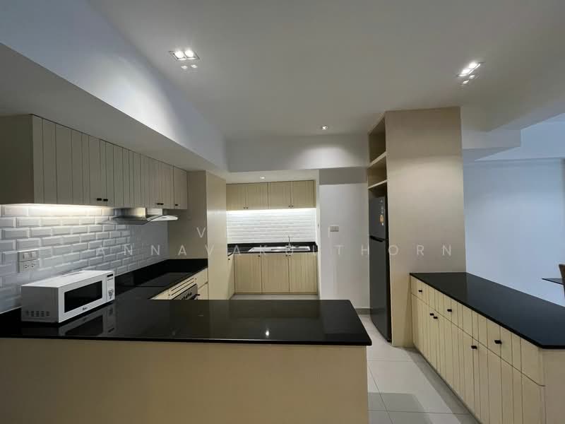 Villa Bajaj, Bangkok, Soi Sukhumvit 19, Khlongtoei Nua, Watthana, Bangkok, 2 Bedrooms, 160 sqm, Condo For Rent, by Vichai Annavakulthorn, 500469900 - DDproperty.com