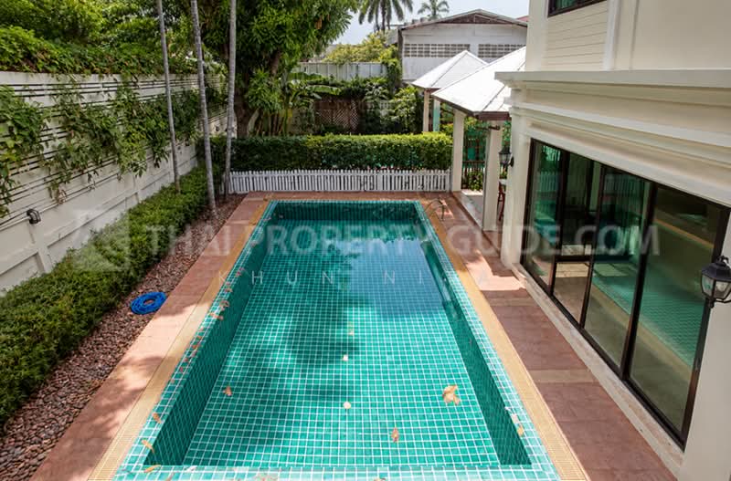 House with Private Pool / Sathorn, Bangkok, Chong Nonsi, Yan Nawa, Bangkok, 4 Bedrooms, 350 sqm, Single Detached House For Rent, by Khun Nita, 500469910 - DDproperty.com