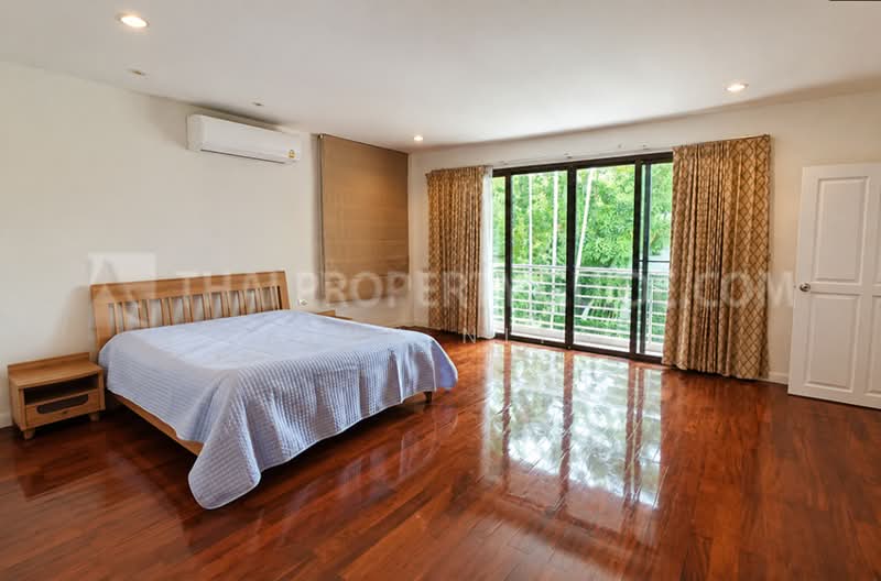 House with Private Pool / Sathorn, Bangkok, Chong Nonsi, Yan Nawa, Bangkok, 4 Bedrooms, 350 sqm, Single Detached House For Rent, by Khun Nita, 500469910 - DDproperty.com