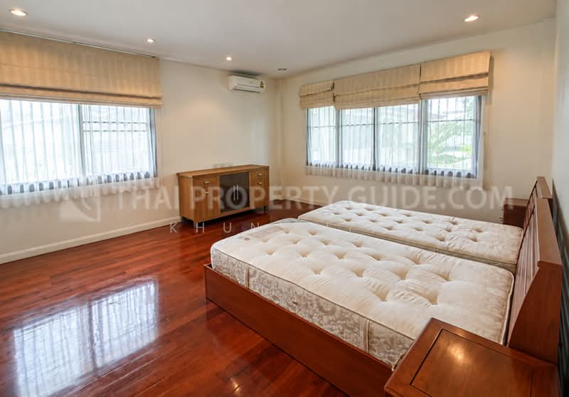 House with Private Pool / Sathorn, Bangkok, Chong Nonsi, Yan Nawa, Bangkok, 4 Bedrooms, 350 sqm, Single Detached House For Rent, by Khun Nita, 500469910 - DDproperty.com