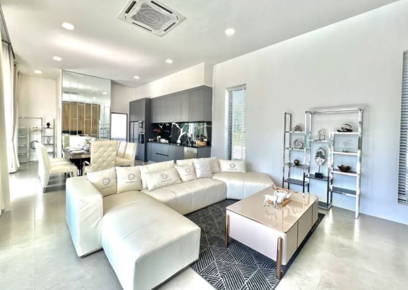 Palm Lakeside Villas, Chon Buri (Pattaya), Poong, Bang Lamung (Pattaya), Chon Buri (Pattaya), 3 Bedrooms, 172 sqm, Villa For Sale, by Valen Lokunpai , 500469936 - DDproperty.com