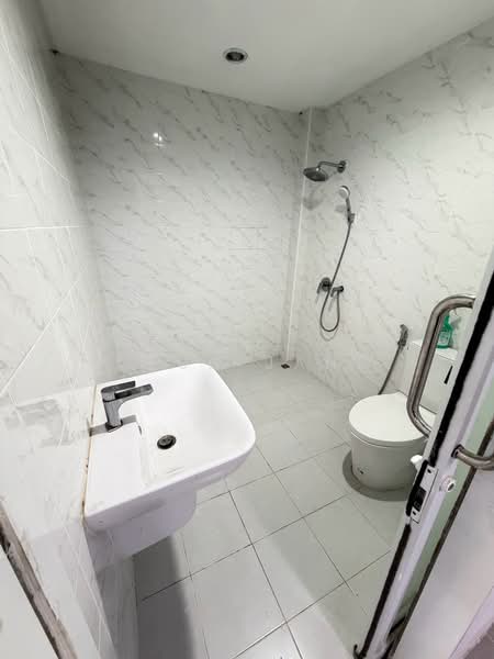 Commercial Shophouse for Rent Near BTS Bang Chak – Only 200 Metres Away (SPSJP570), Bangkok, สุขุมวิท60, Bang Chak, Phra Khanong, Bangkok, , 96 sqm, Shophouse For Rent, by Khun Jane, 500469937 - DDproperty.com