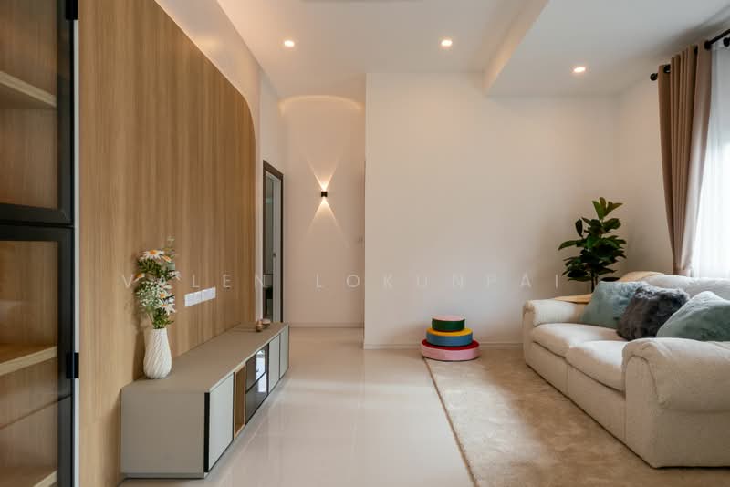 undefined, Chon Buri (Pattaya), Poong, Bang Lamung (Pattaya), Chon Buri (Pattaya), 3 Bedrooms, 146 sqm, Single Detached House For Sale, by Valen Lokunpai , 500469954 - DDproperty.com