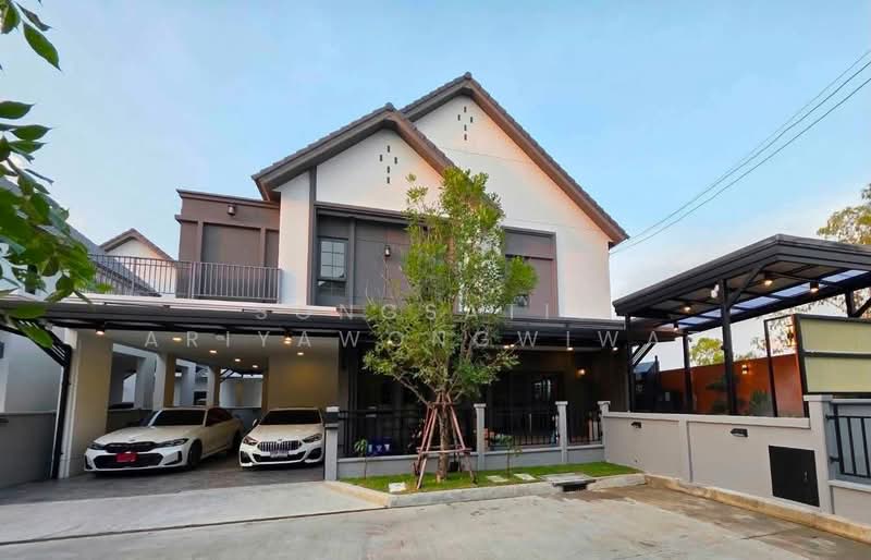 Centro Bangna, Samut Prakan, 111 Soi 3, Bang Kaeo, Bang Plee, Samut Prakan, 4 Bedrooms, 400 sqm, Single Detached House For Sale, by Songsatit Ariyawongwiwat, 500469957 - DDproperty.com