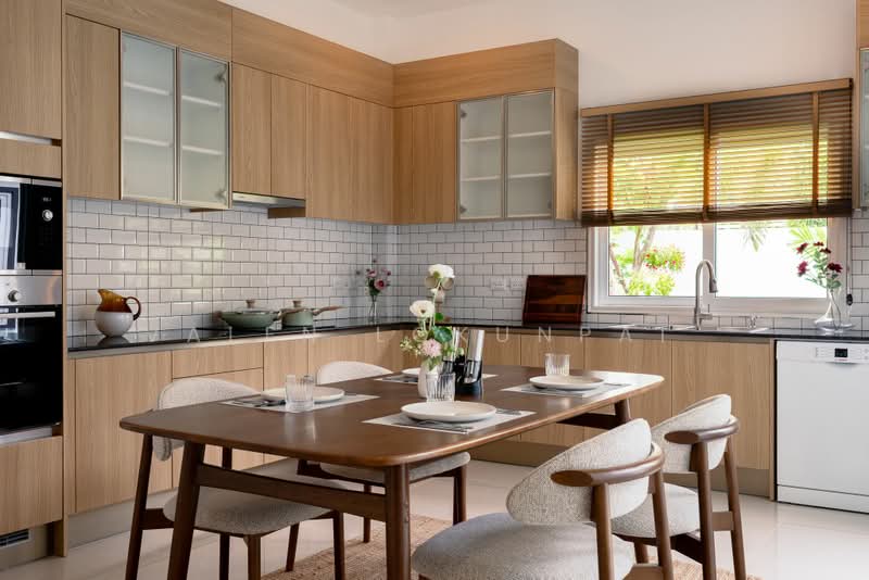 undefined, Chon Buri (Pattaya), Poong, Bang Lamung (Pattaya), Chon Buri (Pattaya), 3 Bedrooms, 209 sqm, Single Detached House For Sale, by Valen Lokunpai , 500469961 - DDproperty.com
