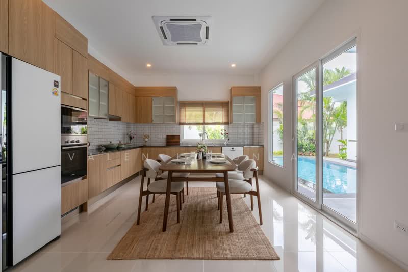 undefined, Chon Buri (Pattaya), Poong, Bang Lamung (Pattaya), Chon Buri (Pattaya), 3 Bedrooms, 209 sqm, Single Detached House For Sale, by Valen Lokunpai , 500469961 - DDproperty.com
