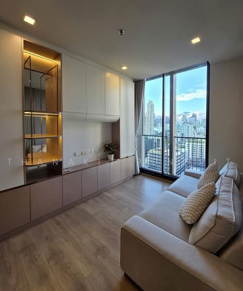 Noble Around Sukhumvit 33, Bangkok, 17 Soi Sukhumvit 33, Khlong Tan Nua, Watthana, Bangkok, 1 Bedroom, 44 sqm, Condo For Rent, by Thanakit Pongpit, 500469973 - DDproperty.com