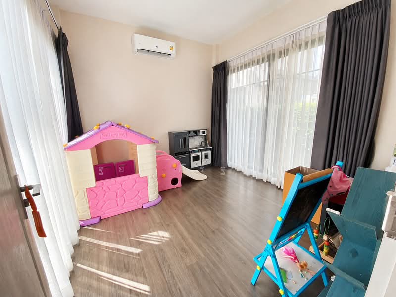 Bangkok Boulevard Sathorn-Pinklao 2, Nonthaburi, Bang Kruai-Chong Thanom Road, Mahasawat, Bang Kruai, Nonthaburi, 4 Bedrooms, 248 sqm, Single Detached House For Sale, by ณัฐยา ศิริฐานนท์, 500469989 - DDproperty.com