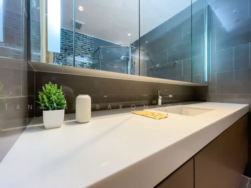 The Empire Place, Bangkok, 88 Narathiwatratchanakharin Road, Thung Maha Mek, Sathon, Bangkok, 2 Bedrooms, 110 sqm, Condo For Rent, by Tanapat Sakonsontised, 500469991 - DDproperty.com
