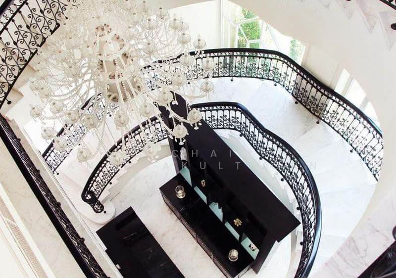 Royce Private Residences, Bangkok, 61 Soi Sukhumvit 31, Khlongtoei Nua, Watthana, Bangkok, 2 Bedrooms, 112 sqm, Condo For Rent, by Vichai Annavakulthorn, 500469997 - DDproperty.com