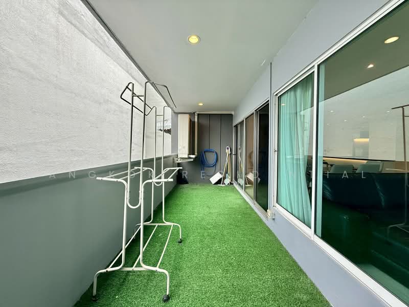 Silom Condominium : สีลมคอนโดมิเนียม, กรุงเทพ, สีลม, บางรัก, กรุงเทพ, 144 ตร.ม., คอนโด ให้เช่า, โดย Bangkok Residential, 500470001 - DDproperty.com