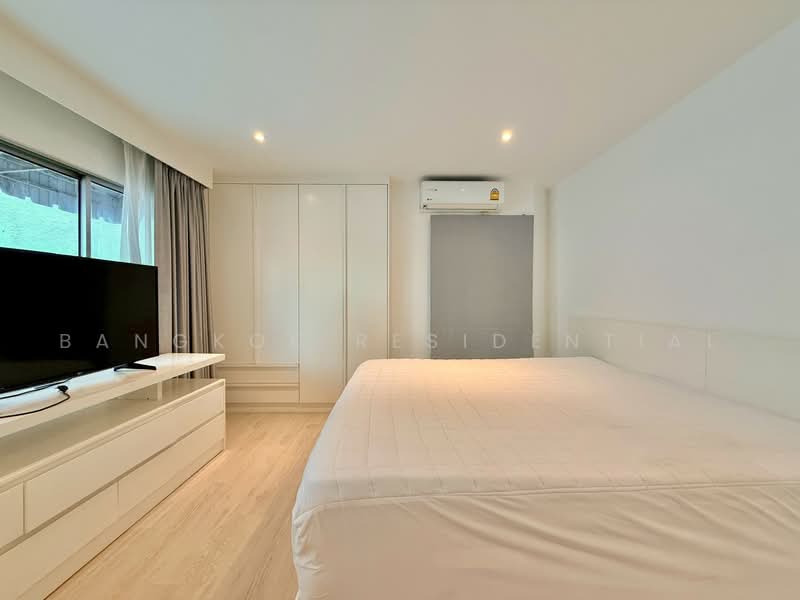 Silom Condominium : สีลมคอนโดมิเนียม, กรุงเทพ, สีลม, บางรัก, กรุงเทพ, 144 ตร.ม., คอนโด ให้เช่า, โดย Bangkok Residential, 500470001 - DDproperty.com