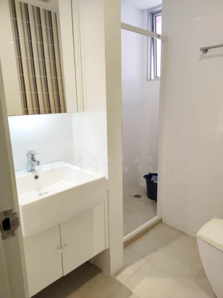 Pathumwan Resort, Bangkok, Phayathai Road, Thanon Phaya Thai, Ratchathewi, Bangkok, 2 Bedrooms, 75 sqm, Condo For Rent, by Tanapat Sakonsontised, 500470006 - DDproperty.com