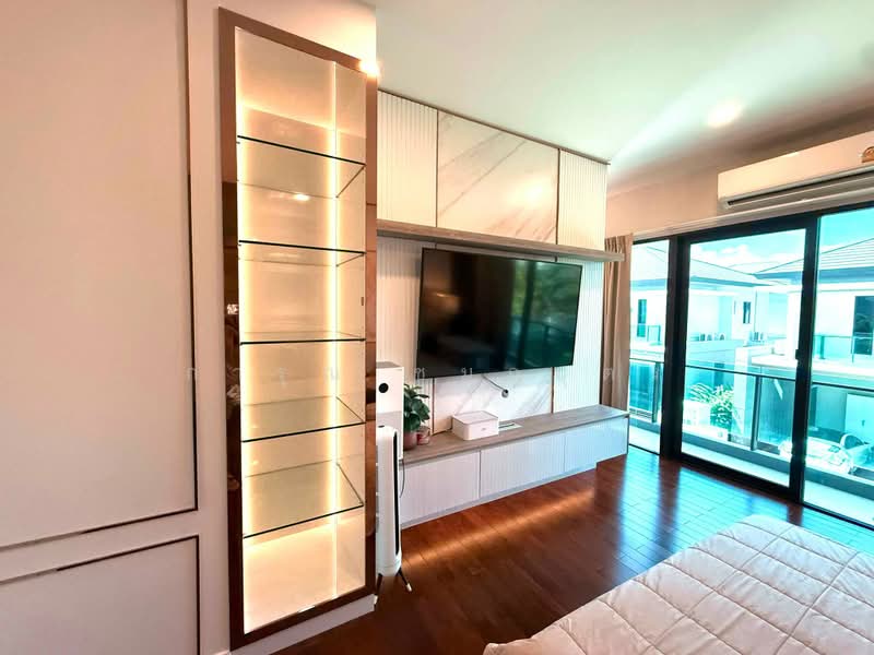 The City Ekkamai-Ladprao, Bangkok, Pradit Manutham Road, Phlapphla, Wang Thonglang, Bangkok, 4 Bedrooms, 309 sqm, Single Detached House For Rent, by การุณ ชมภูบุตร, 500470014 - DDproperty.com