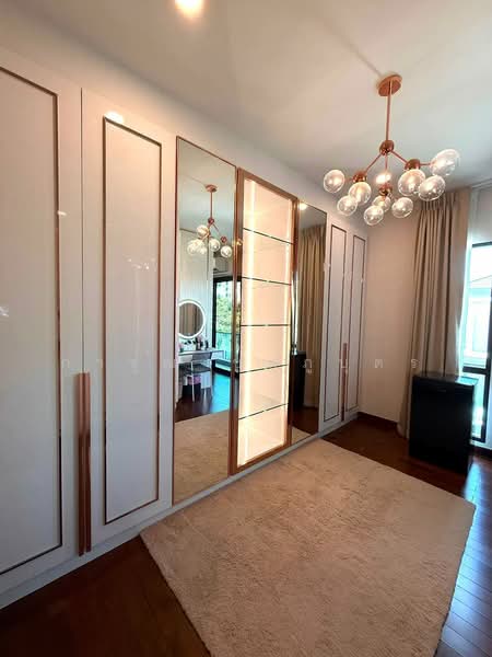 The City Ekkamai-Ladprao, Bangkok, Pradit Manutham Road, Phlapphla, Wang Thonglang, Bangkok, 4 Bedrooms, 309 sqm, Single Detached House For Rent, by การุณ ชมภูบุตร, 500470014 - DDproperty.com