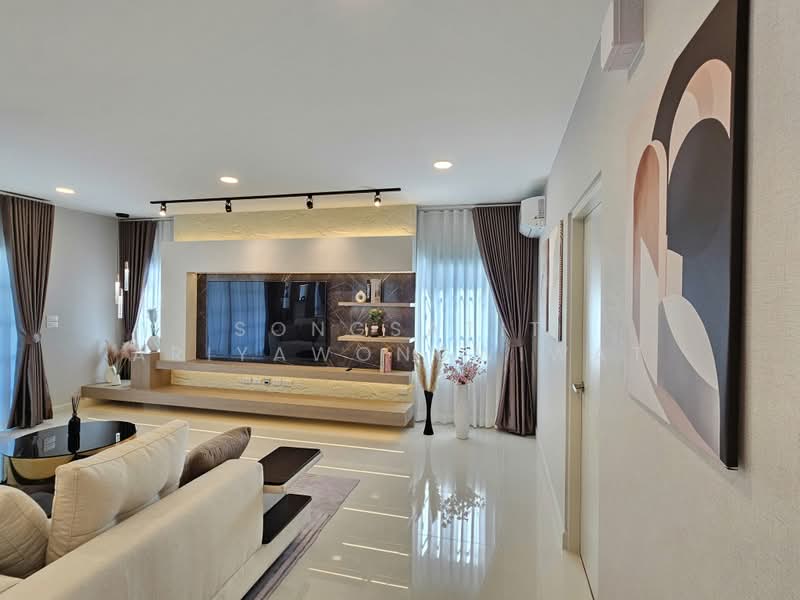 Centro Bangna, Samut Prakan, 111 Soi 3, Bang Kaeo, Bang Plee, Samut Prakan, 4 Bedrooms, 300 sqm, Single Detached House For Rent, by Songsatit Ariyawongwiwat, 500470054 - DDproperty.com
